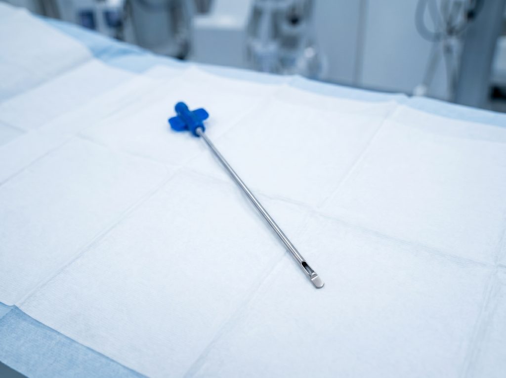Spatulated-tip Injection Cannula